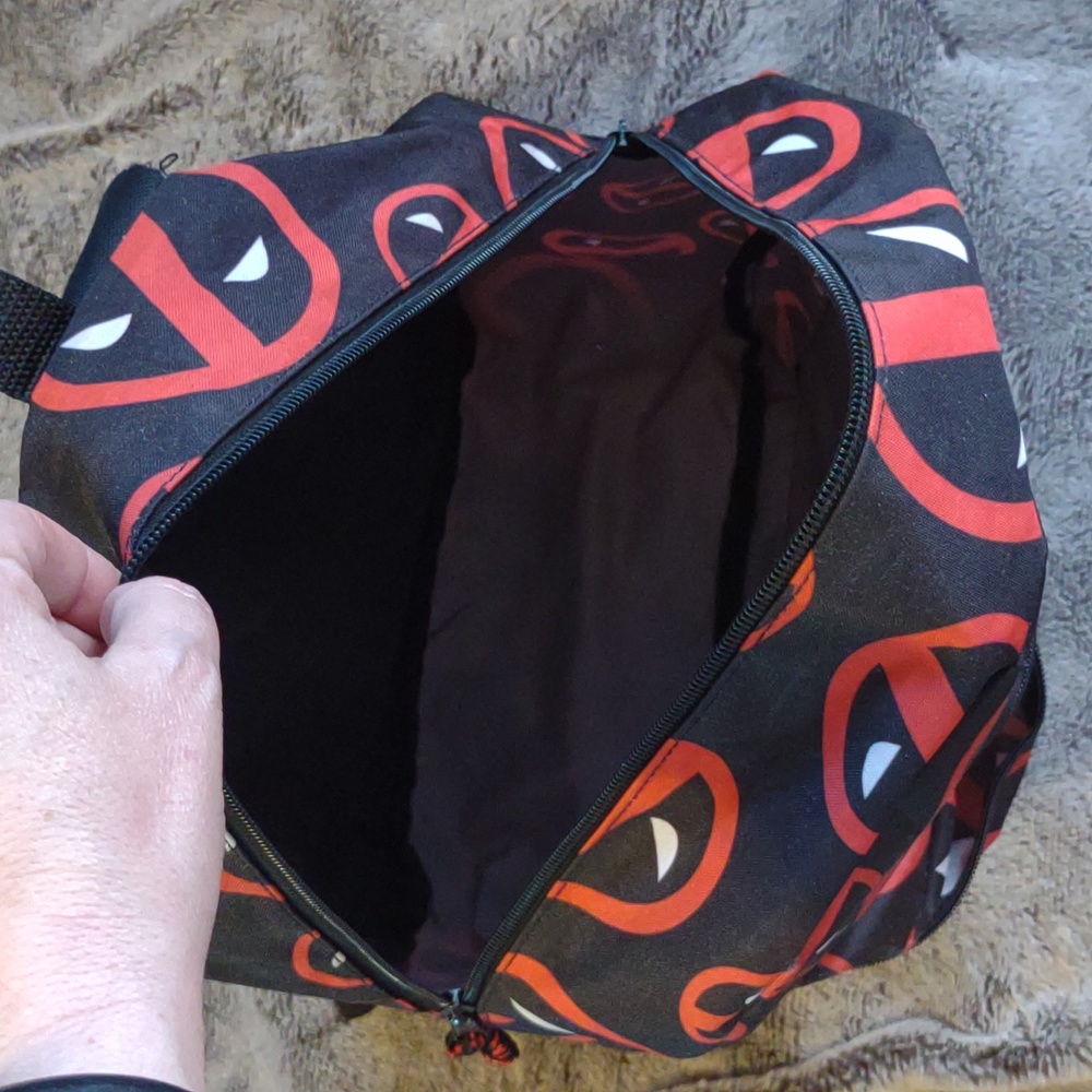 🤑 3/$20 Deadpool Backpack - Picture 5 of 10